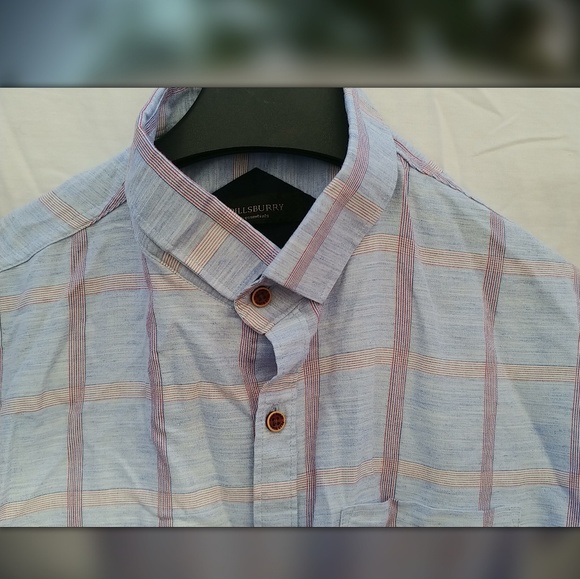 NWOT Men's Casual Button Down Shirt - Picture 2 of 8